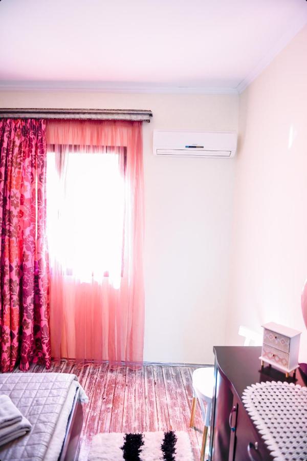 Villa Kuci, Drobonik Berat Bagian luar foto